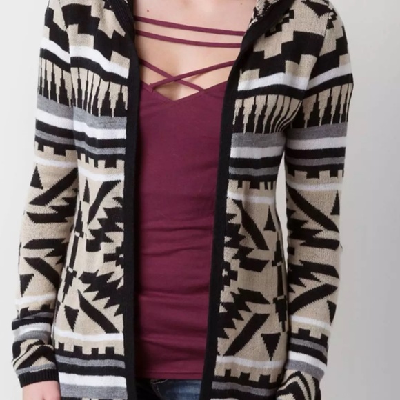 Daytrip Southwestern print long cardigan sweater with hood L - Picture 4 of 4